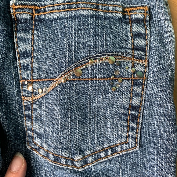 Gently worn girls blue jeans💙 - Picture 2 of 6